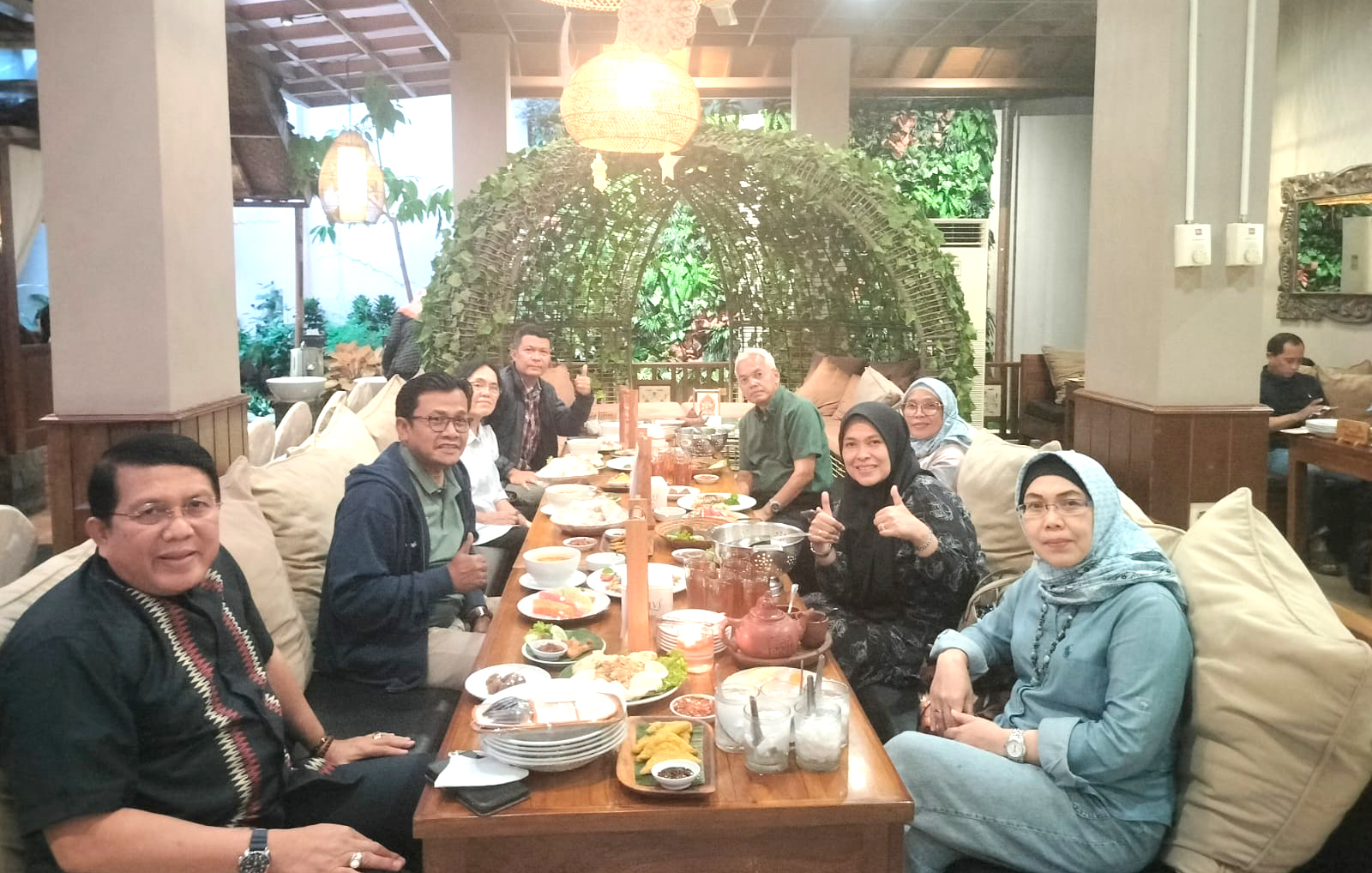 Buka Puasa Bersama Ramadhan 1446 H Tim Sekretariat  dengan Tim Depekab APINDO Kabupaten Bogor.
